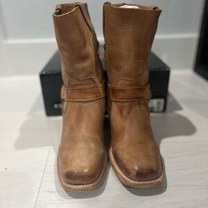 Freebird Darcy wheat Leather Heeled Boots